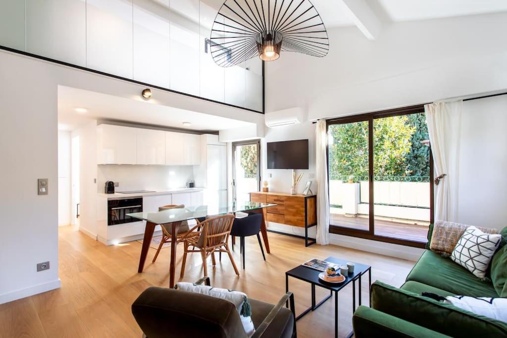 #11 Alex Terrace Parking Ac 2 Bdr 5mins To Sea Apartment Saint-Jean-Cap-Ferrat