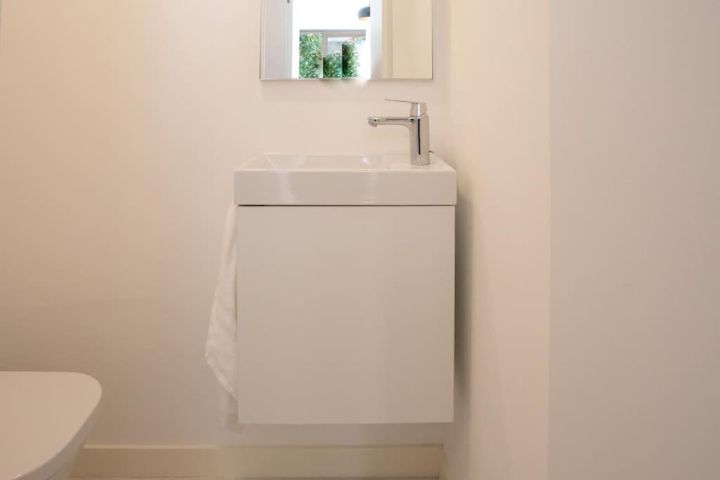 #11 Alex Terrace Parking Ac 2 Bdr 5mins To Sea Apartment