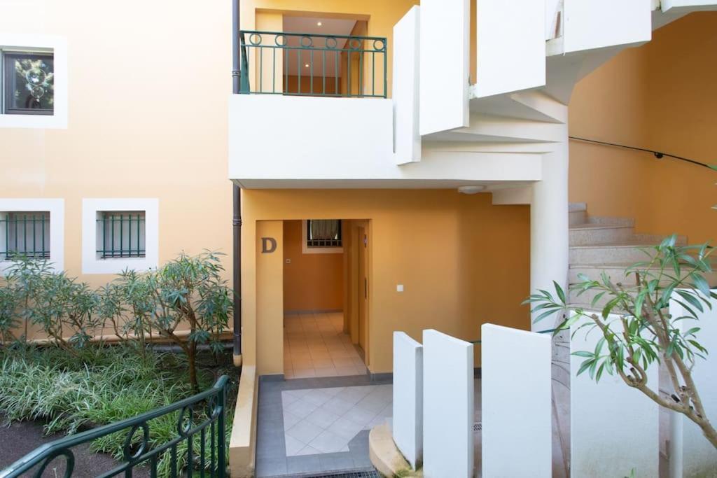 Apartment #11 Alex Terrace Parking Ac 2 Bdr 5mins To Sea