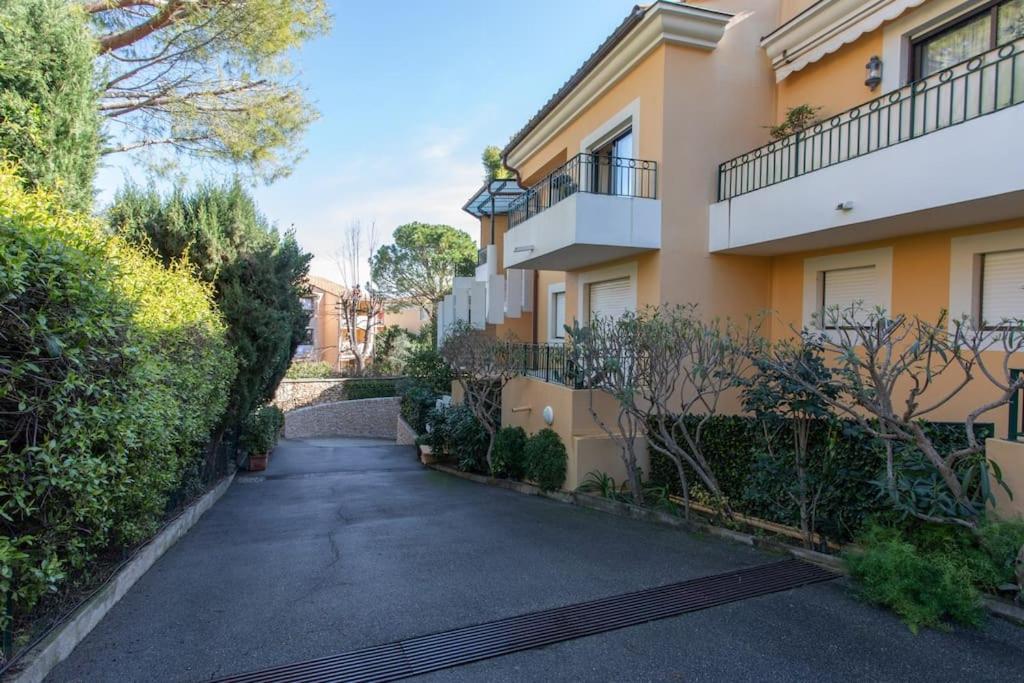 #11 Alex Terrace Parking Ac 2 Bdr 5mins To Sea Apartment Saint-Jean-Cap-Ferrat