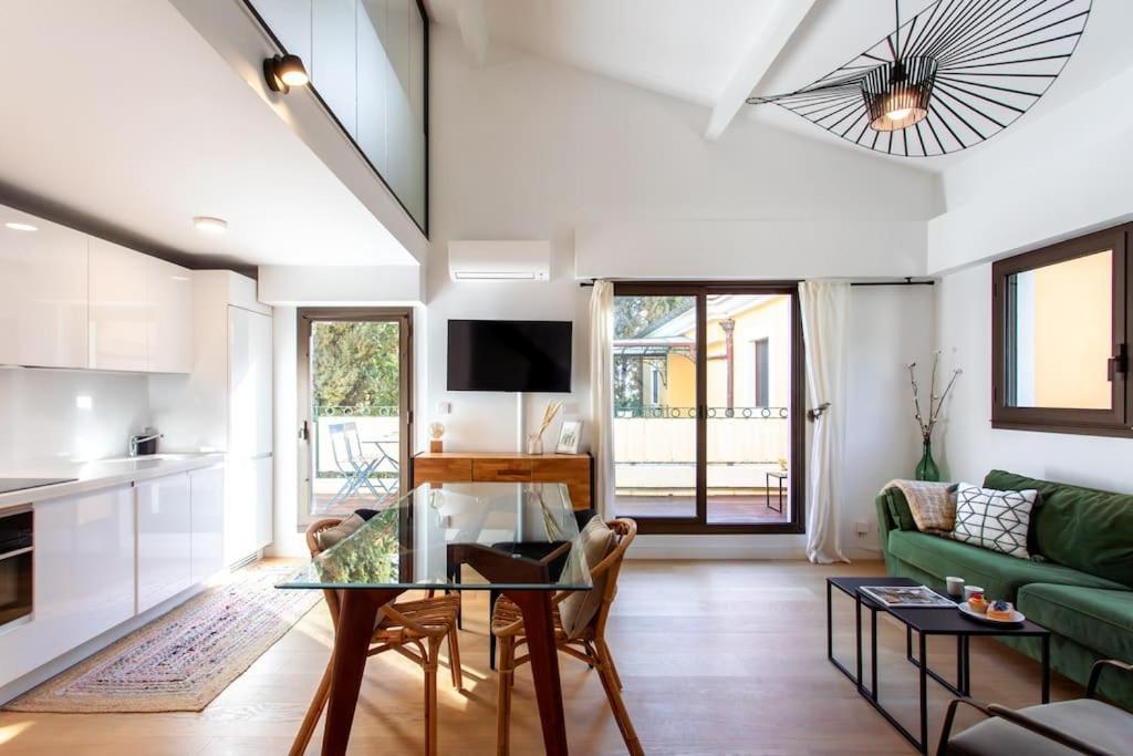 #11 Alex Terrace Parking Ac 2 Bdr 5mins To Sea Saint-Jean-Cap-Ferrat