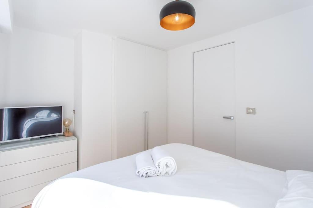 #11 Alex Terrace Parking Ac 2 Bdr 5mins To Sea *
